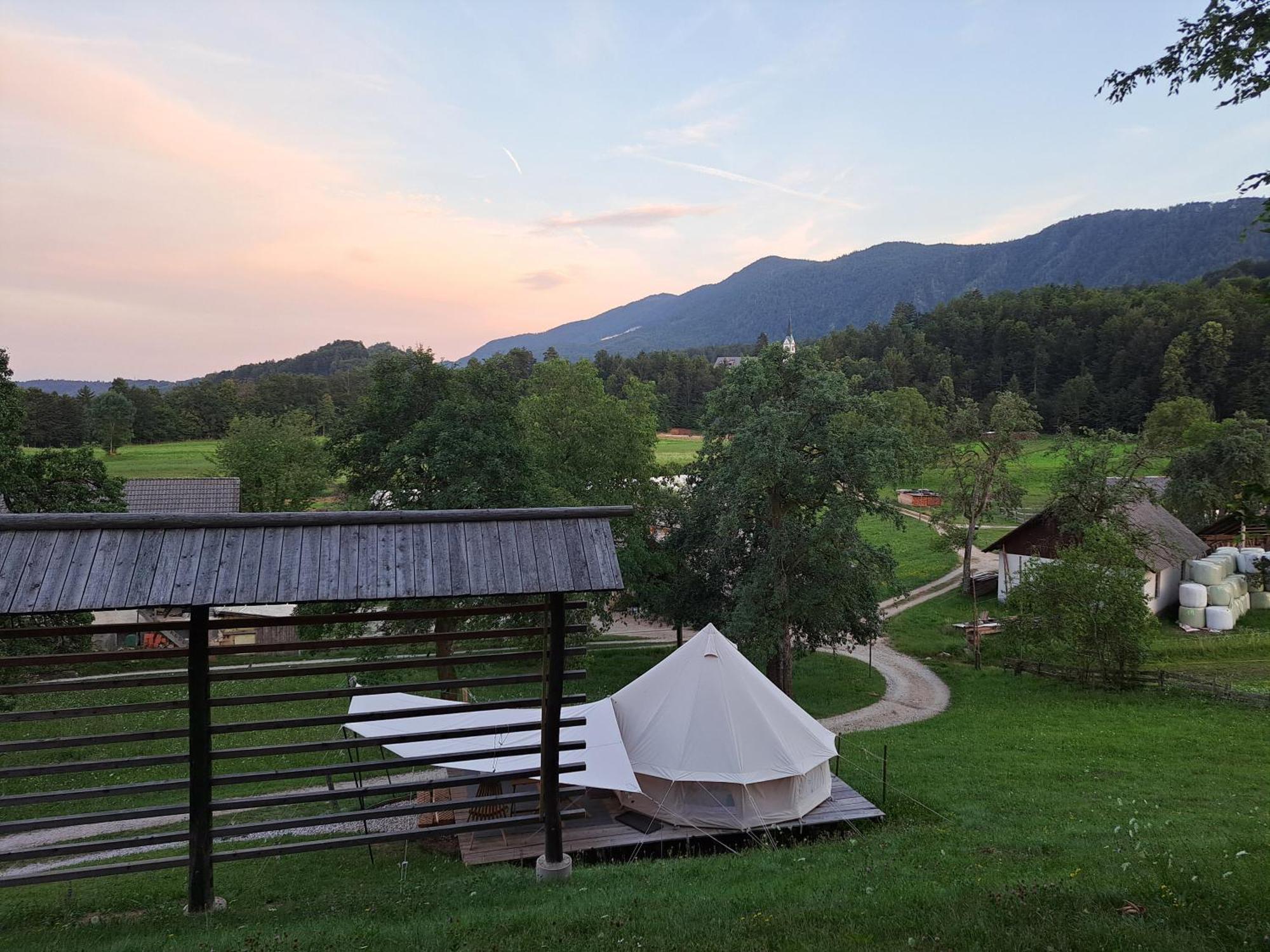 ラドヴリツァ Puzman Farm Glampingヴィラ エクステリア 写真