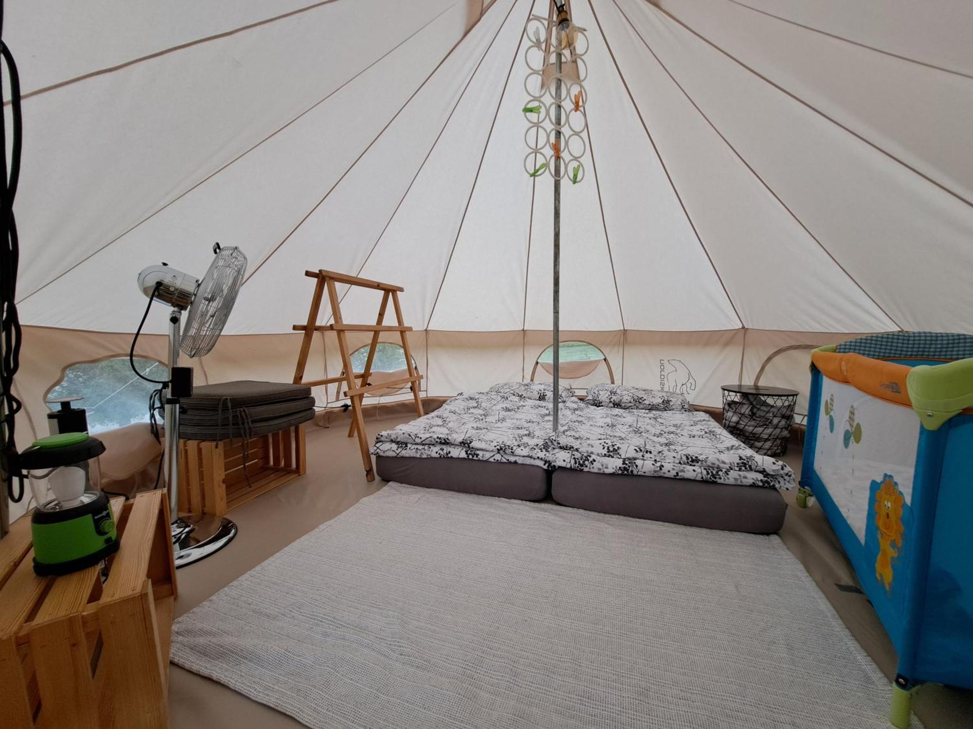 ラドヴリツァ Puzman Farm Glampingヴィラ エクステリア 写真