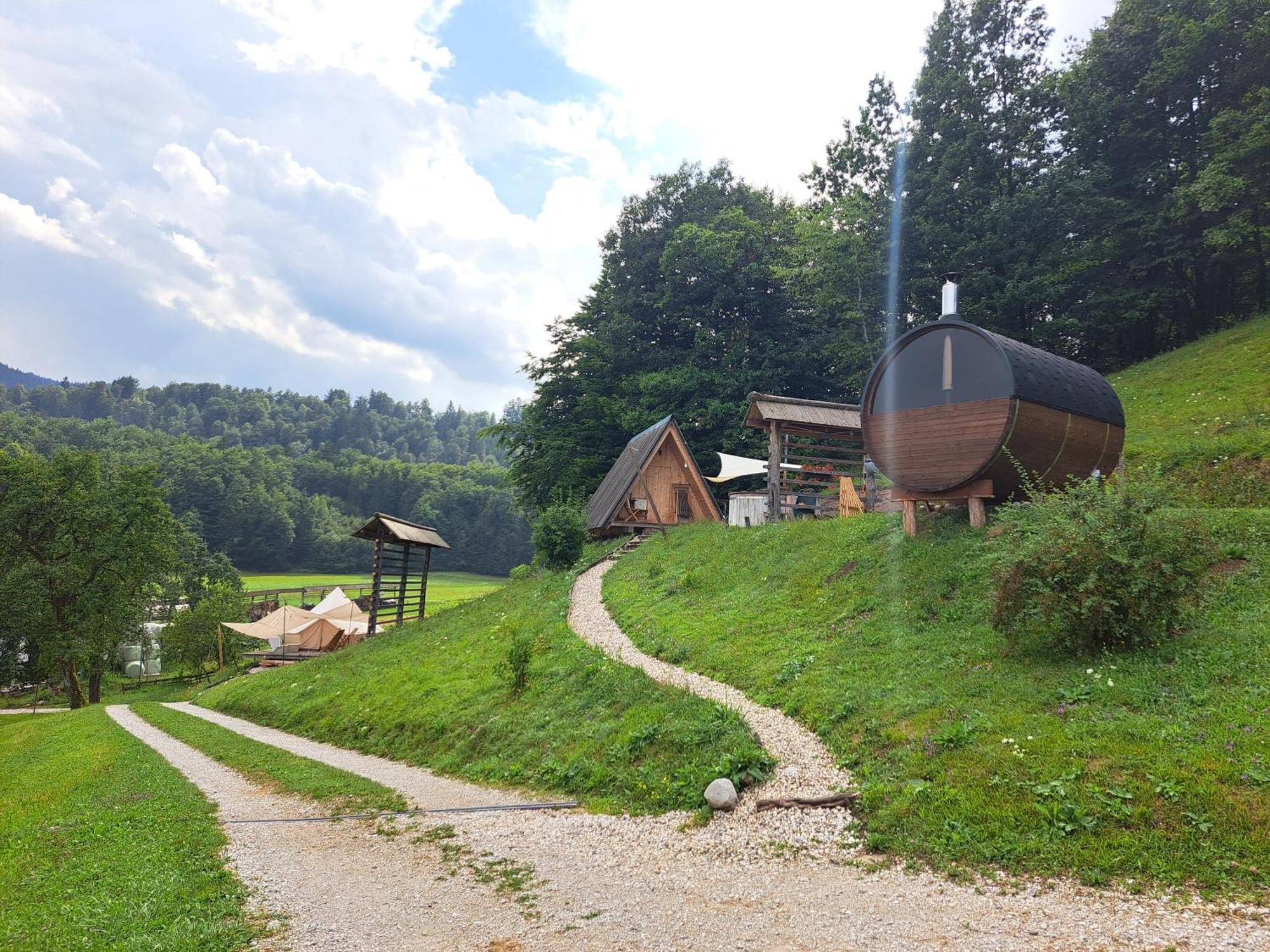 ラドヴリツァ Puzman Farm Glampingヴィラ エクステリア 写真